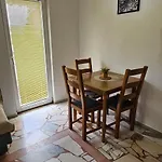 Jelena Biograd Na Moru