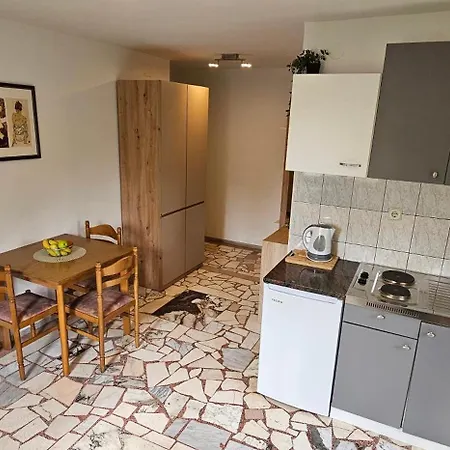 Apartament Jelena