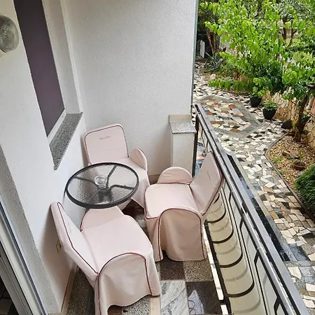 Apartment Jelena Biograd Na Moru