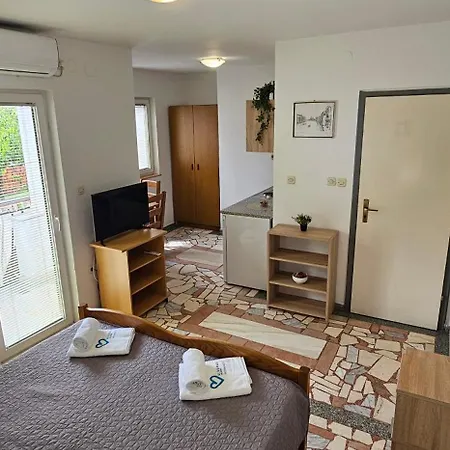 Jelena Διαμέρισμα *