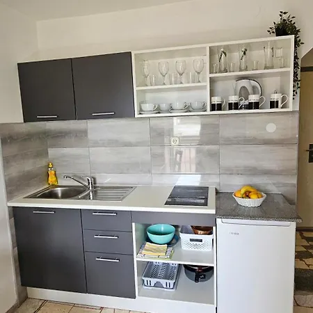 Apartment Jelena Biograd Na Moru